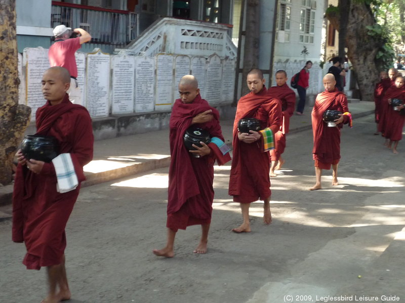 Mahagandayon Monastery24